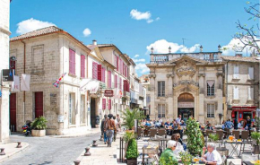 Beautiful apartment in Avignon with Sauna, WiFi and 1 Bedrooms